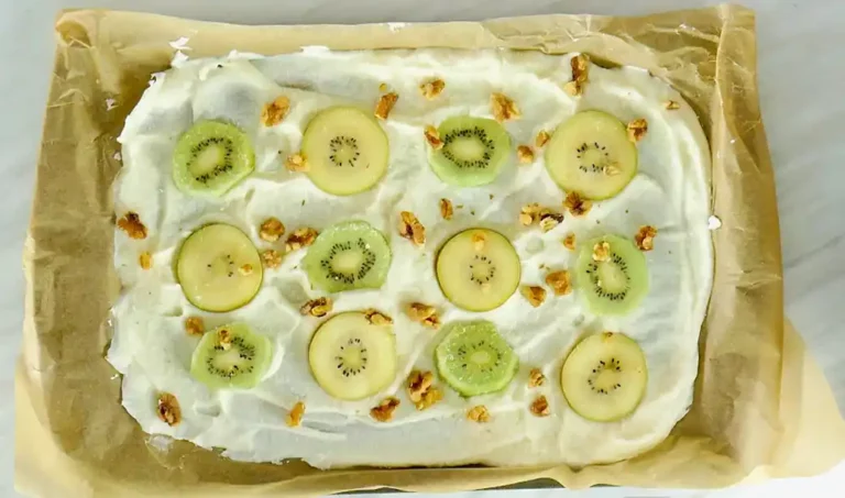 kiwi frozen yogurt bark