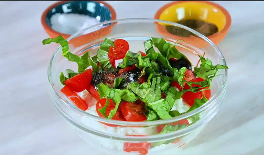 cottage cheese and tomato bruschetta bowl